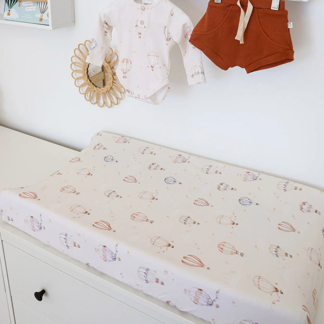 SNUGGLE HUNNY ORGANIC FITTED BASSINET SHEET / CHANGE PAD COVER -  UP &amp; AWAY