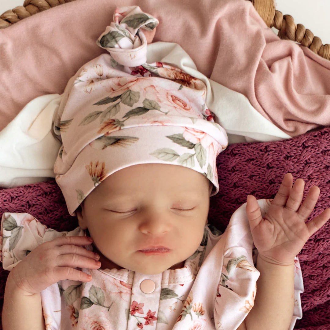 SNUGGLE HUNNY ORGANIC KNOTTED BEANIE - BIRDS &amp; BLOOMS