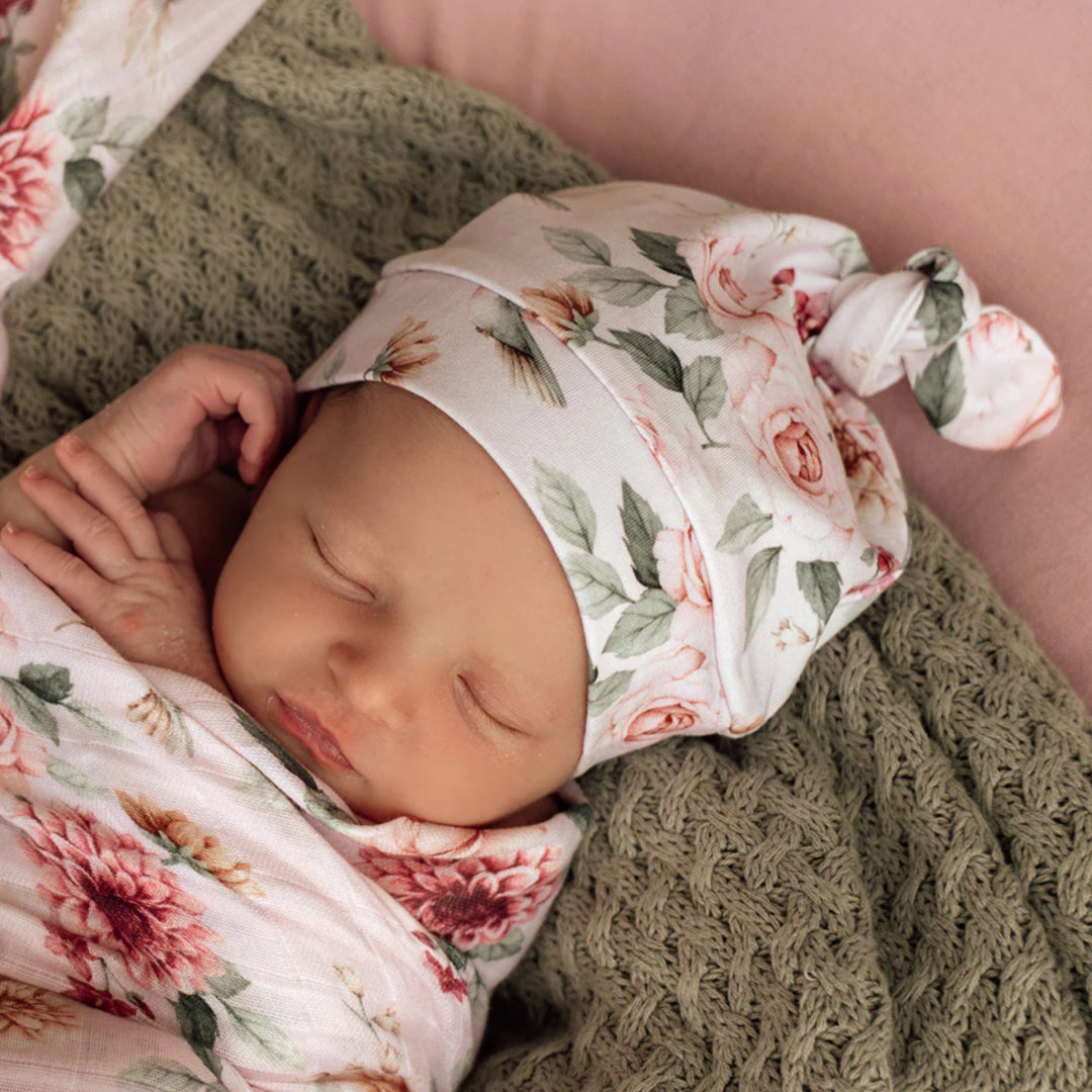 SNUGGLE HUNNY ORGANIC KNOTTED BEANIE - BIRDS &amp; BLOOMS