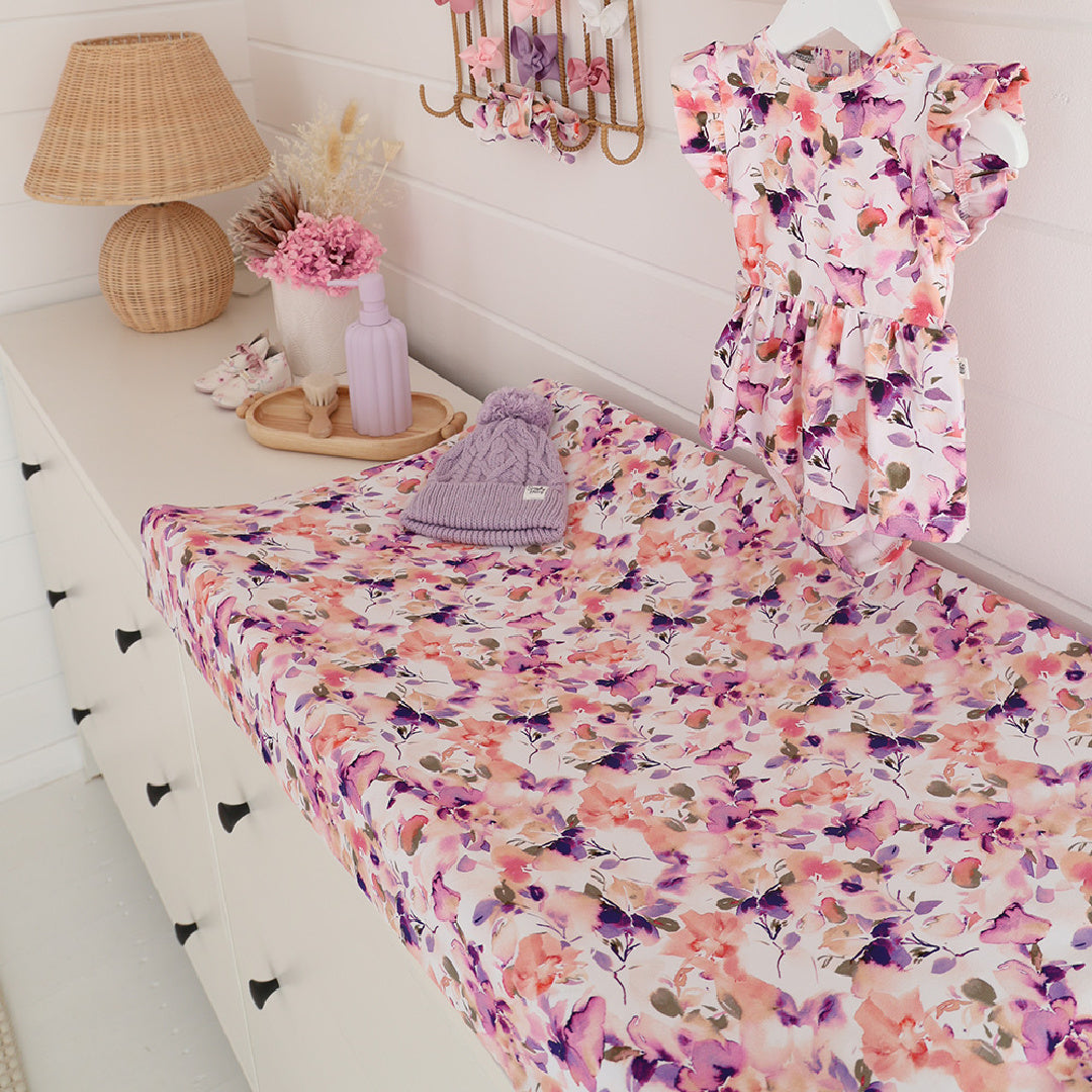 SNUGGLE HUNNY ORGANIC FITTED BASSINET SHEET / CHANGE PAD COVER - BLUSHING BEAUTY