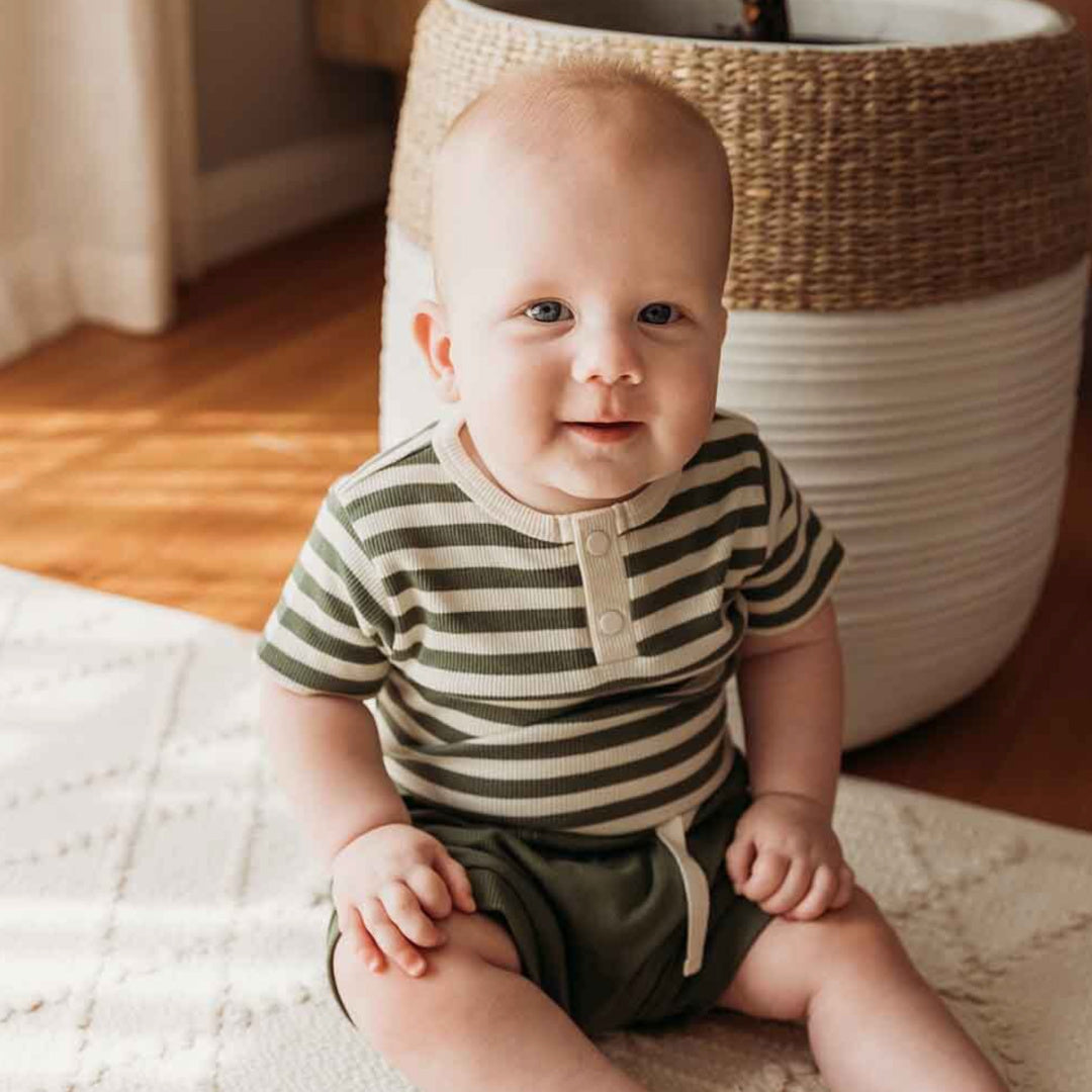 SNUGGLE HUNNY ORGANIC SHORT SLEEVE BODYSUIT - OLIVE STRIPE