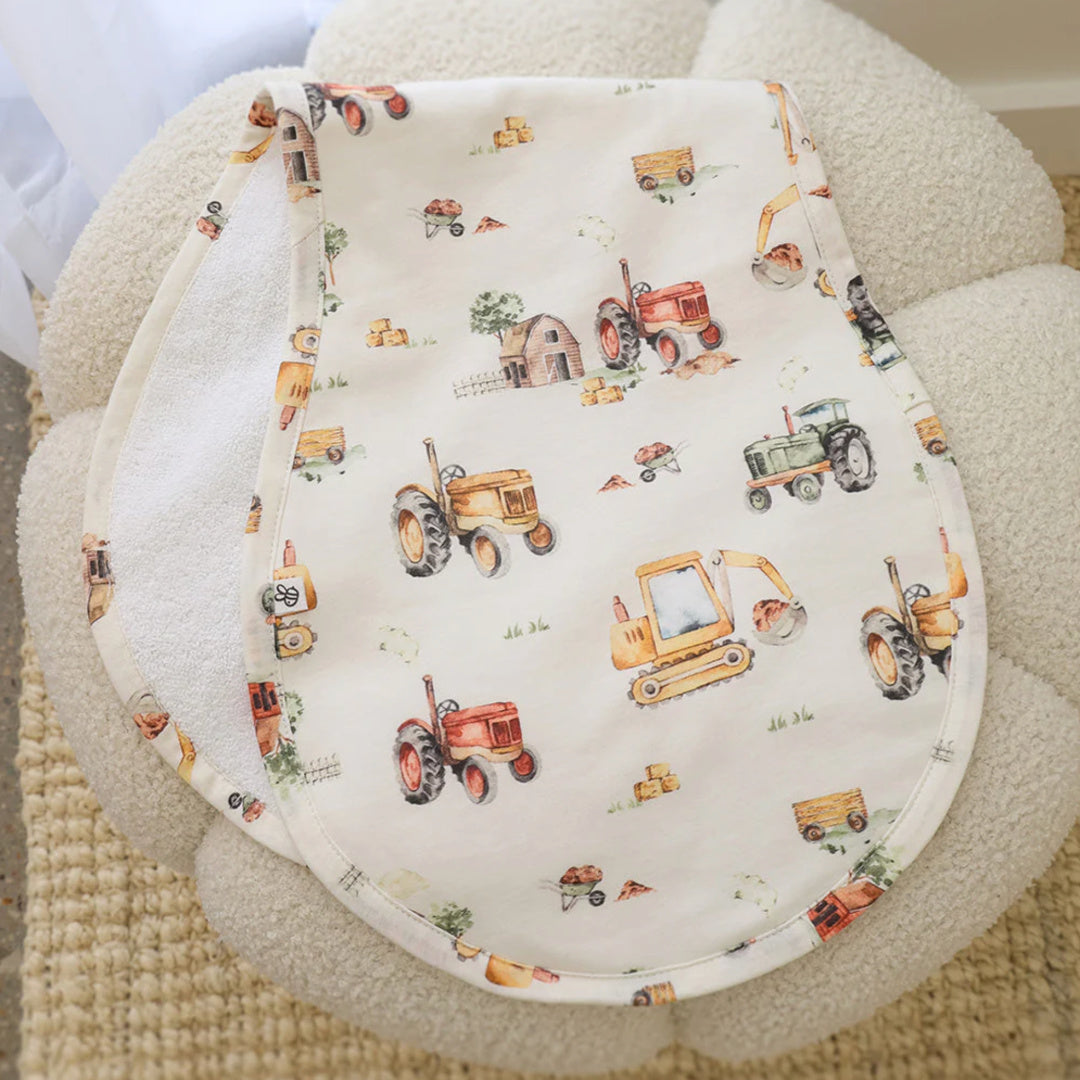 SNUGGLE HUNNY ORGANIC COTTON BURP CLOTH - DIGGERS &amp; TRACTORS