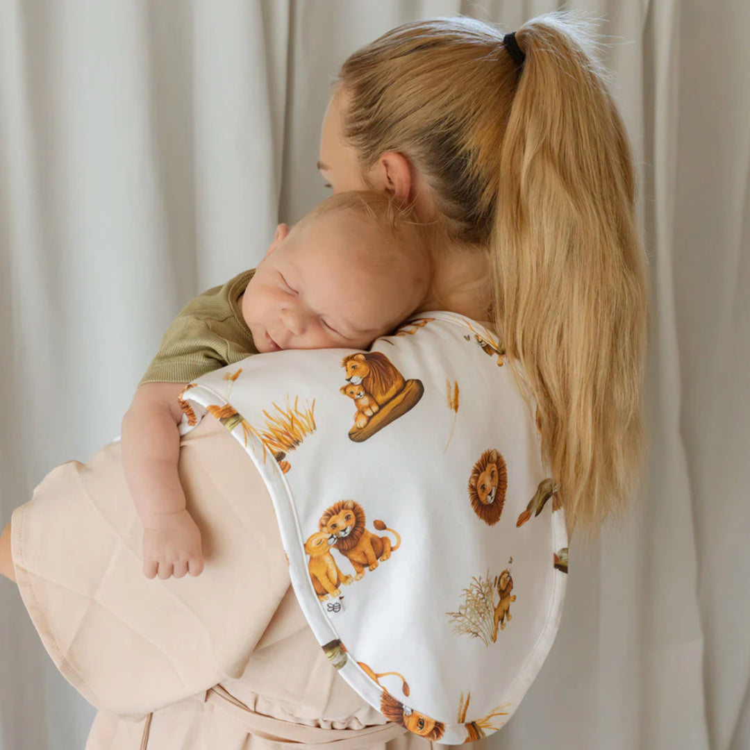 SNUGGLE HUNNY ORGANIC COTTON BURP CLOTH - LION