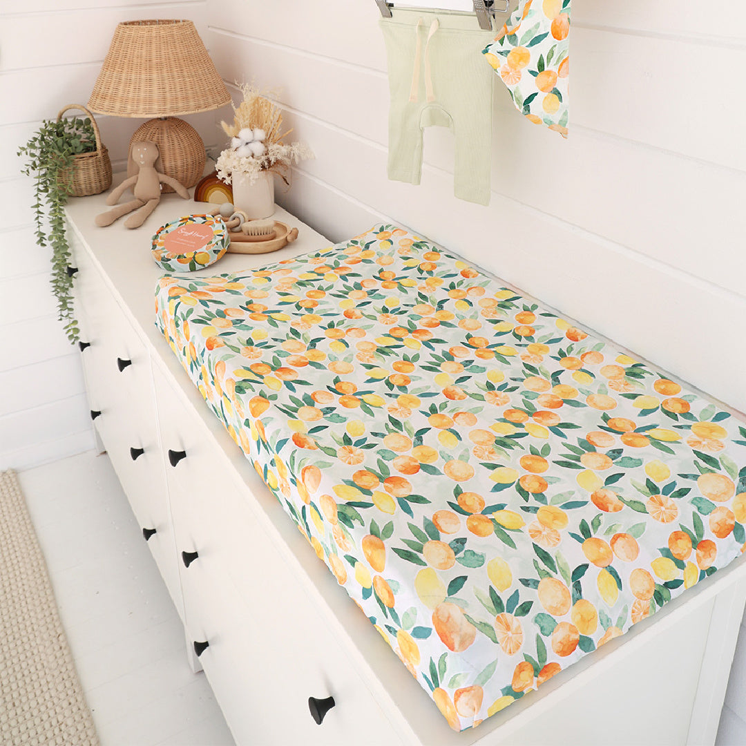 SNUGGLE HUNNY ORGANIC FITTED BASSINET SHEET / CHANGE PAD COVER - CITRUS SQUEEZE