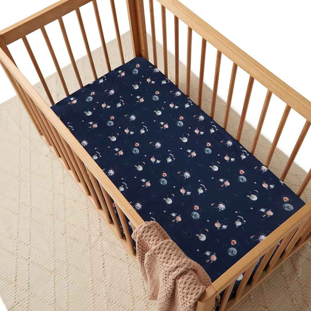 SNUGGLE HUNNY ORGANIC FITTED COT SHEET - MILKY WAY