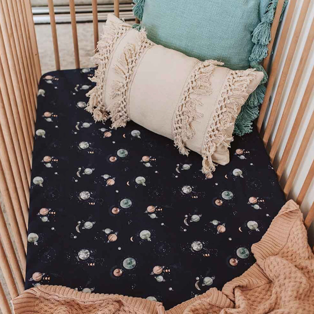 SNUGGLE HUNNY ORGANIC FITTED COT SHEET - MILKY WAY