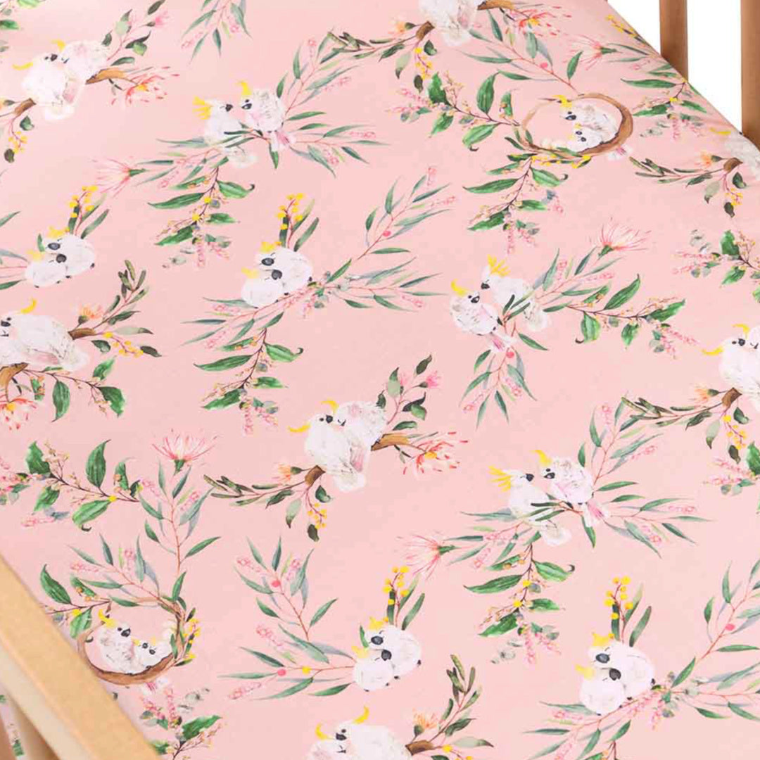 SNUGGLE HUNNY ORGANIC FITTED COT SHEET - COCKATOO