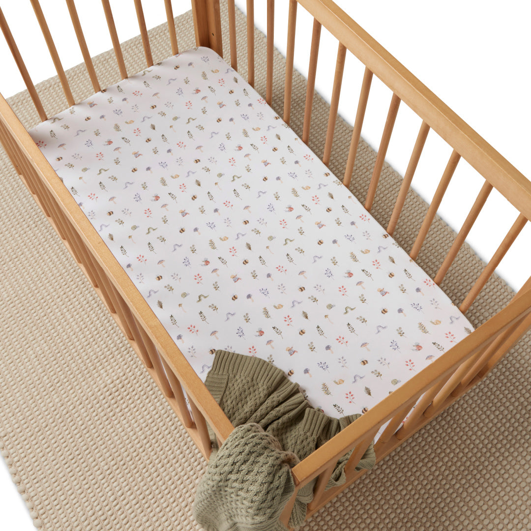 SNUGGLE HUNNY ORGANIC FITTED COT SHEET - GARDEN FRIENDS