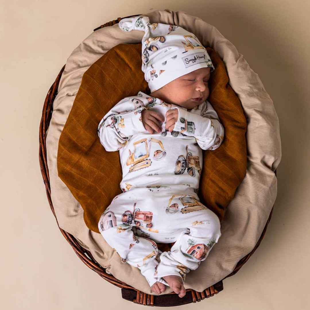 SNUGGLE HUNNY ORGANIC GROWSUIT - DIGGERS &amp; TRACTORS