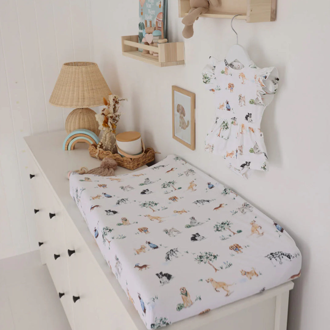 SNUGGLE HUNNY ORGANIC FITTED BASSINET SHEET / CHANGE PAD COVER - DOG PARK