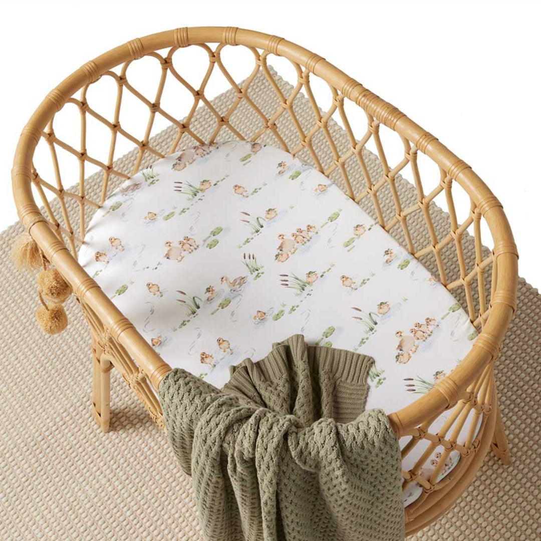 SNUGGLE HUNNY ORGANIC FITTED BASSINET SHEET / CHANGE PAD COVER - DUCK POND