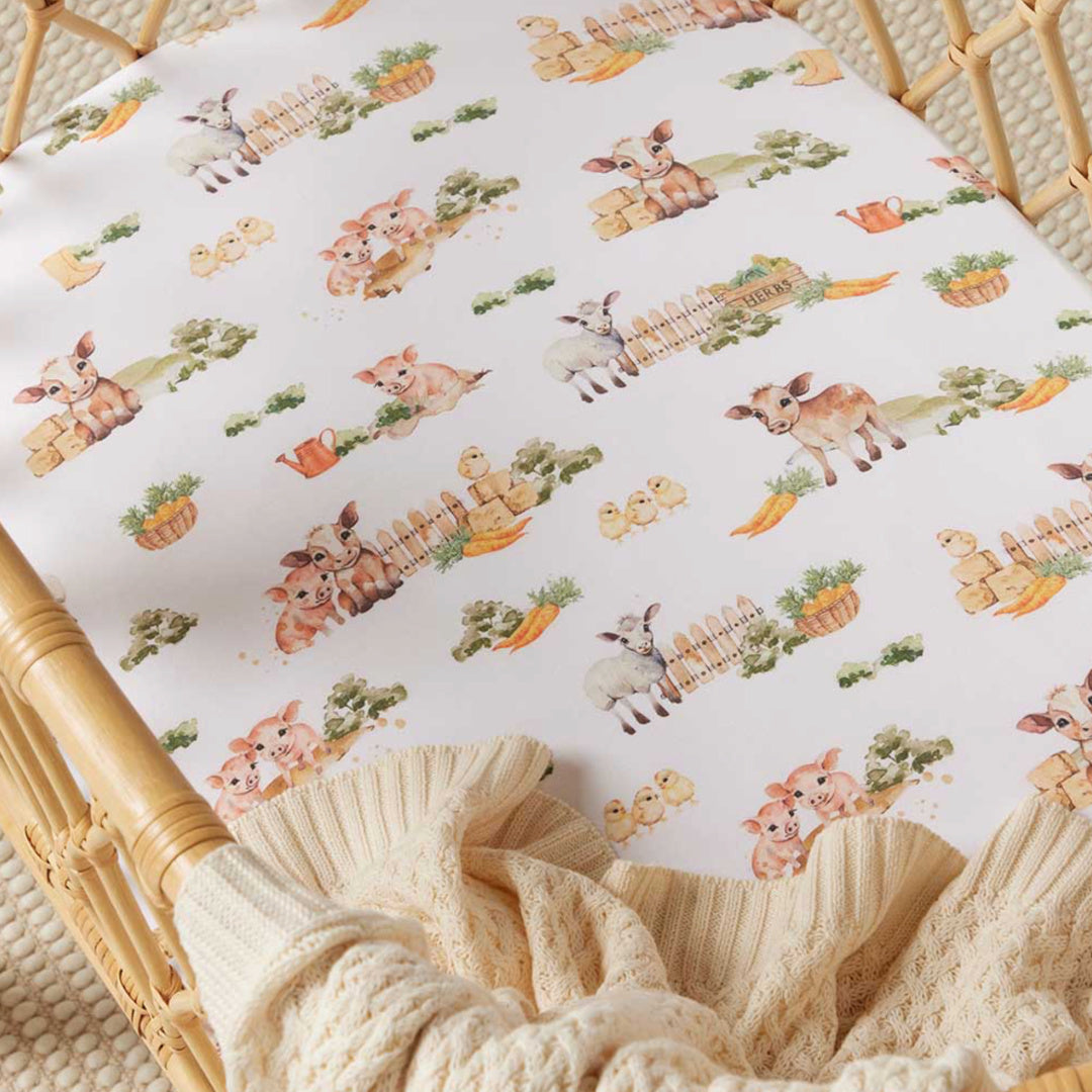 SNUGGLE HUNNY ORGANIC FITTED BASSINET SHEET / CHANGE PAD COVER - FARM