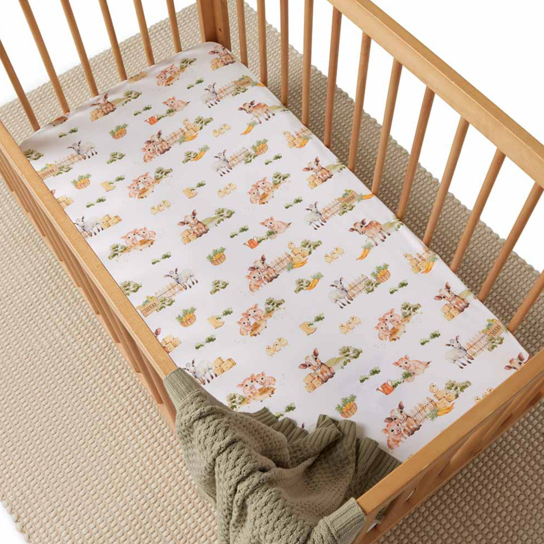 SNUGGLE HUNNY FITTED COT SHEET - FARM