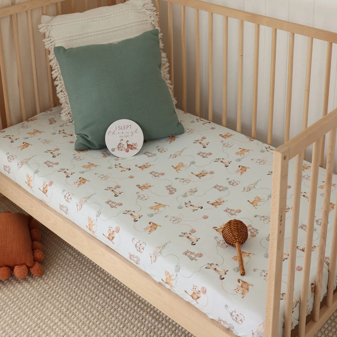SNUGGLE HUNNY ORGANIC FITTED COT SHEET - KITTENS