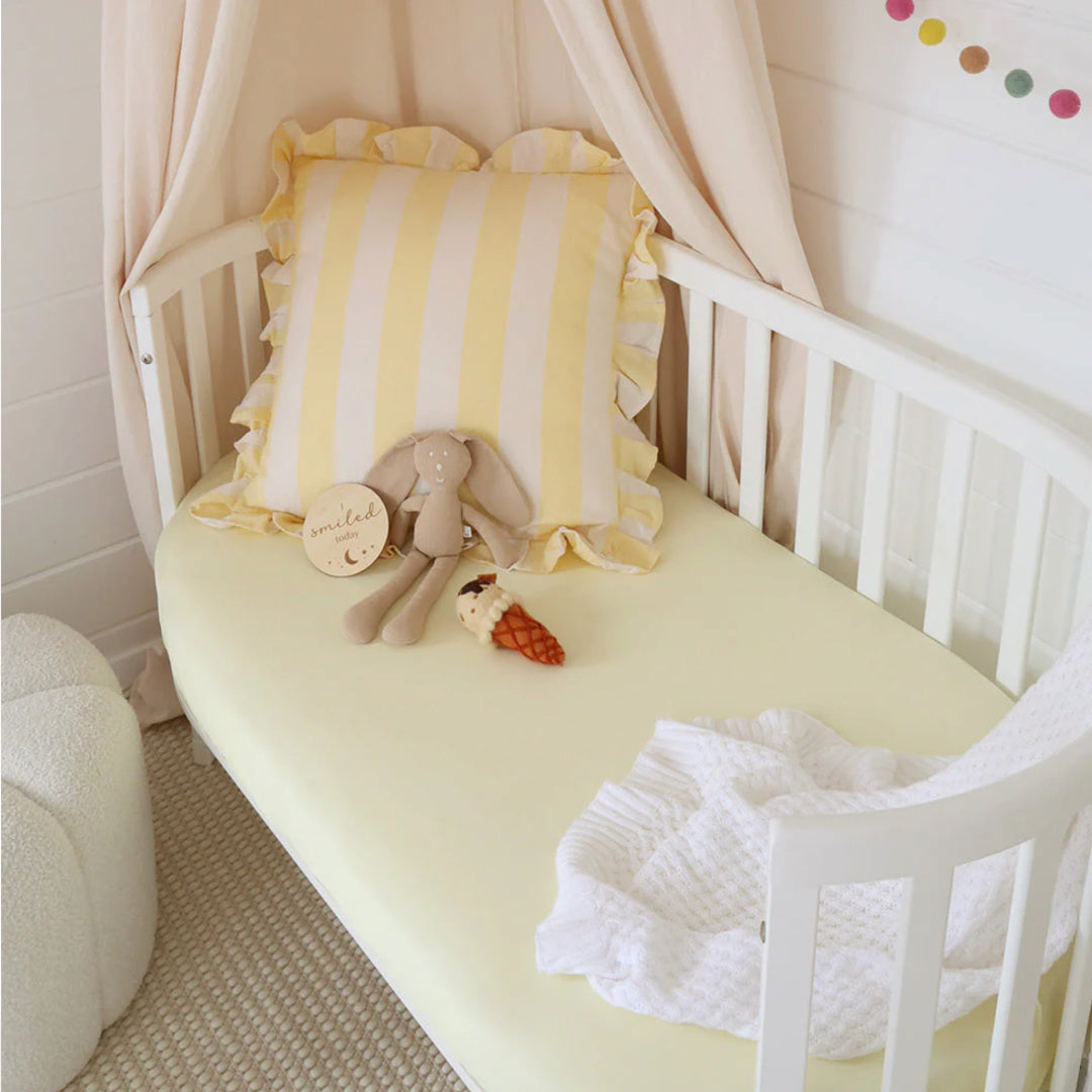 SNUGGLE HUNNY ORGANIC FITTED COT SHEET - LEMON SORBET