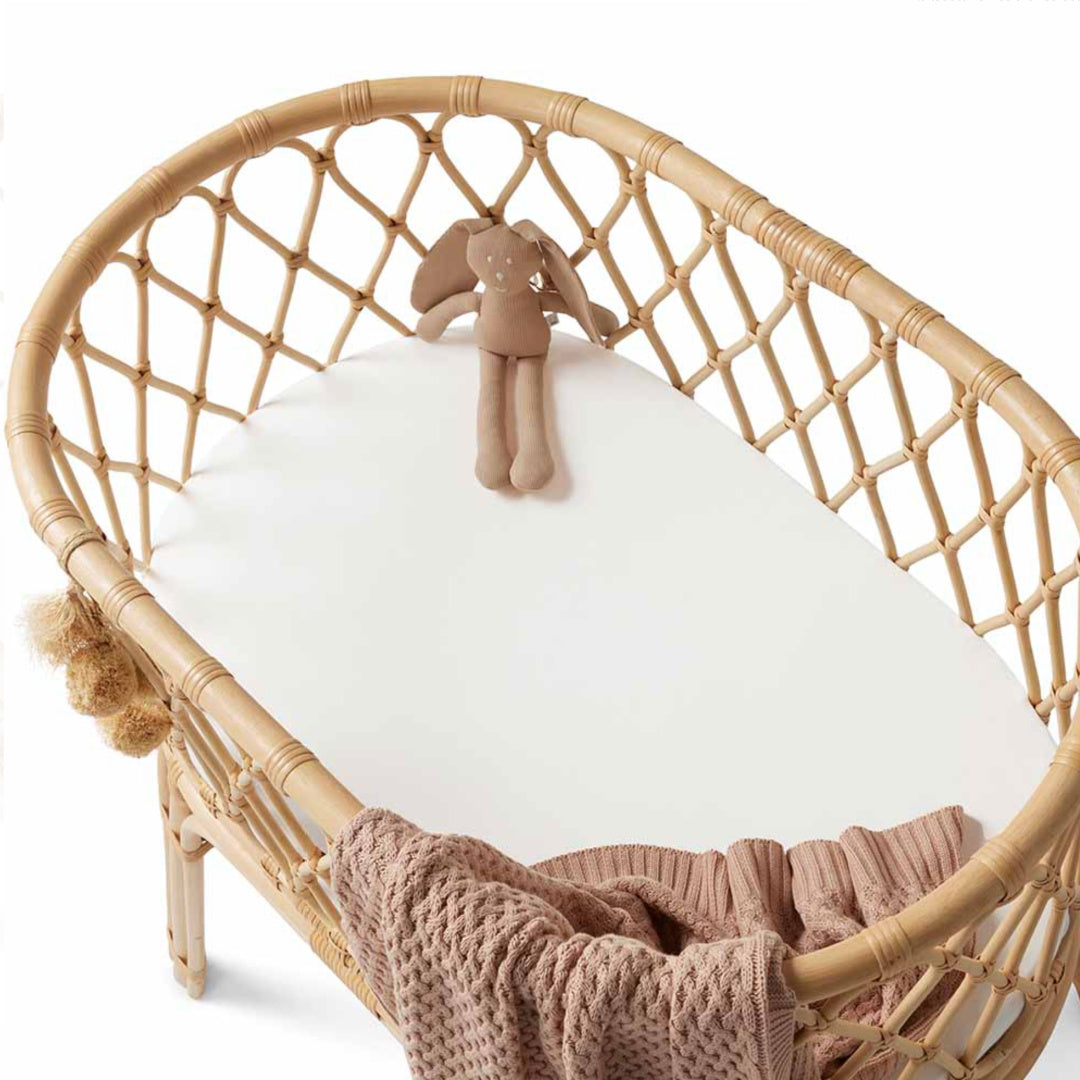 SNUGGLE HUNNY ORGANIC FITTED BASSINET SHEET / CHANGE PAD COVER - MILK