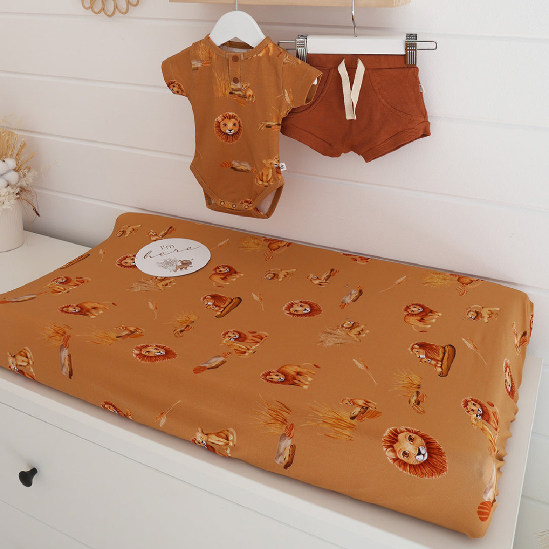 SNUGGLE HUNNY ORGANIC FITTED BASSINET SHEET / CHANGE PAD COVER - ROAR