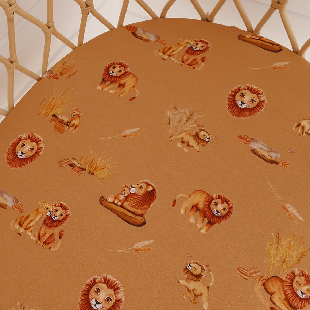 SNUGGLE HUNNY ORGANIC FITTED BASSINET SHEET / CHANGE PAD COVER - ROAR