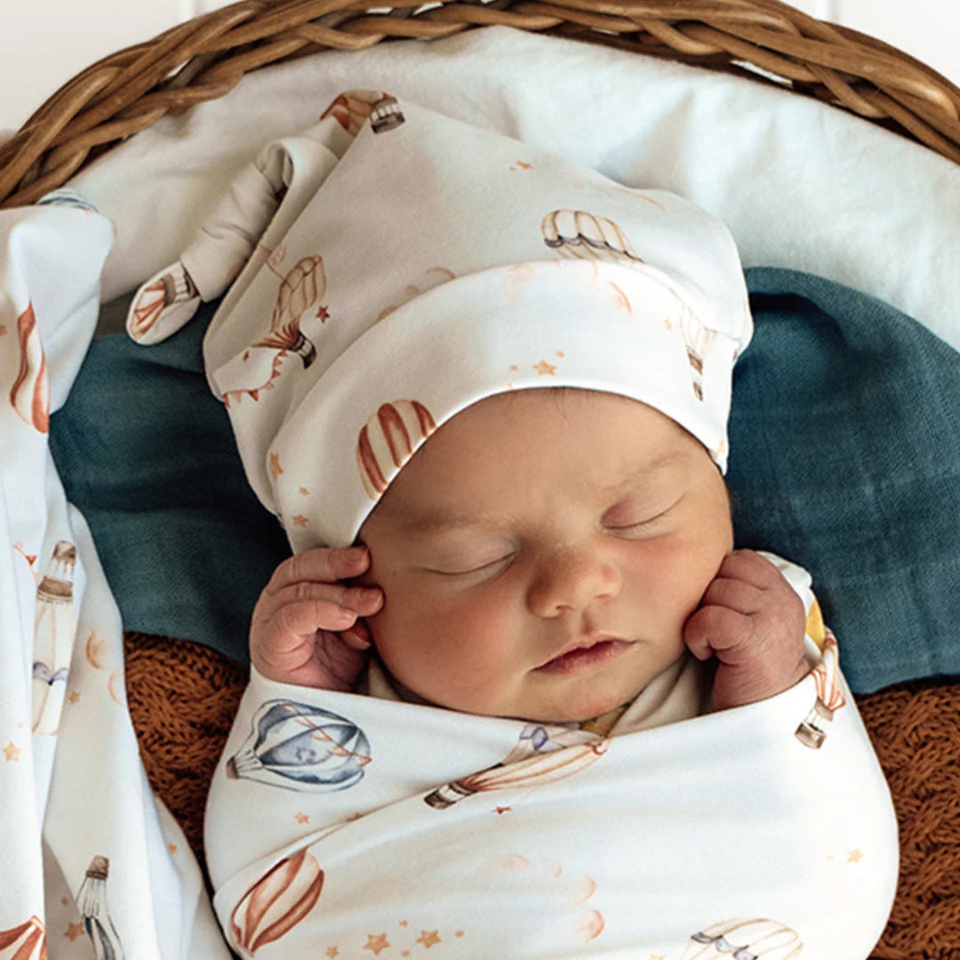 SNUGGLE HUNNY ORGANIC KNOTTED BEANIE - UP &amp; AWAY