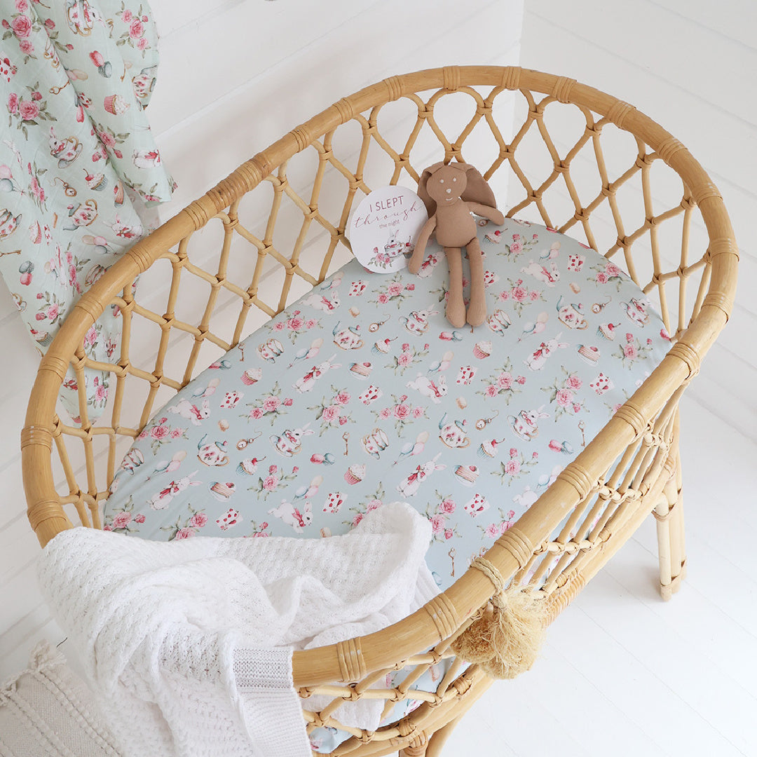 SNUGGLE HUNNY ORGANIC FITTED BASSINET SHEET / CHANGE PAD COVER - WHITE RABBIT