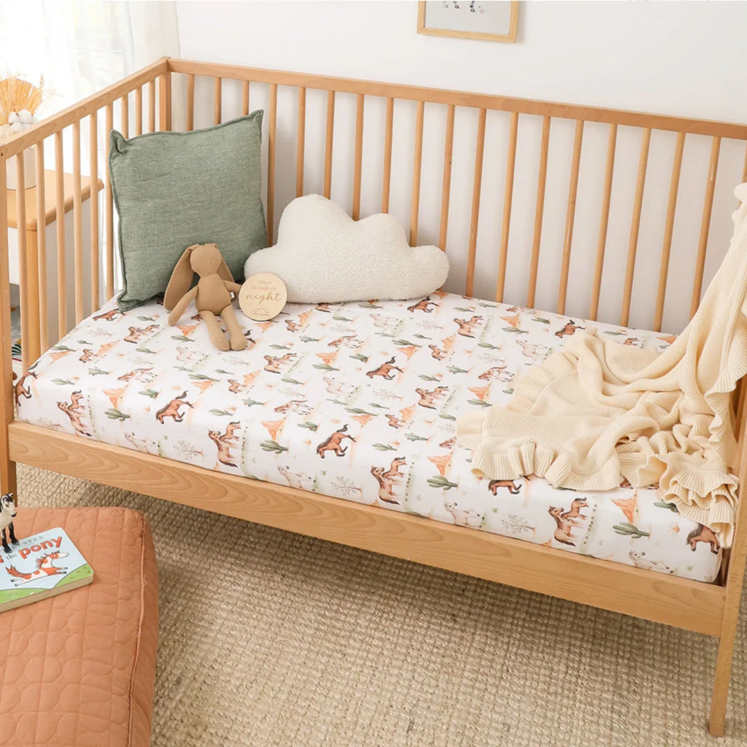 SNUGGLE HUNNY ORGANIC FITTED COT SHEET - WILD HORSES