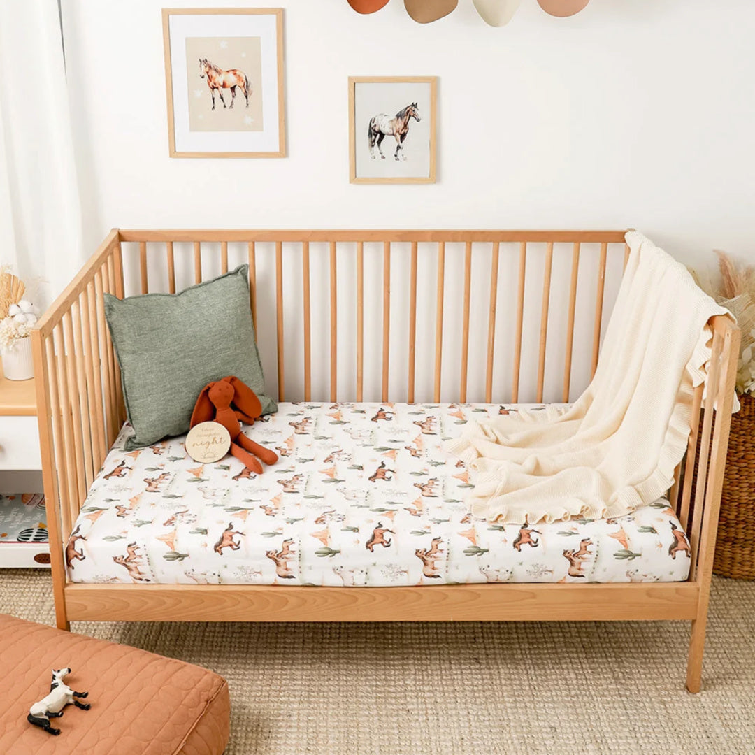 SNUGGLE HUNNY ORGANIC FITTED COT SHEET - WILD HORSES