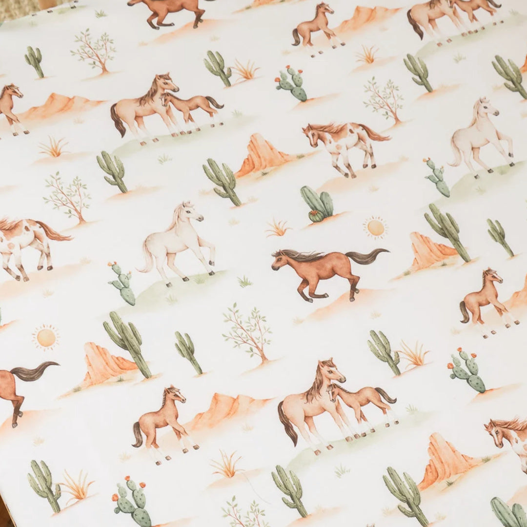 SNUGGLE HUNNY ORGANIC FITTED COT SHEET - WILD HORSES