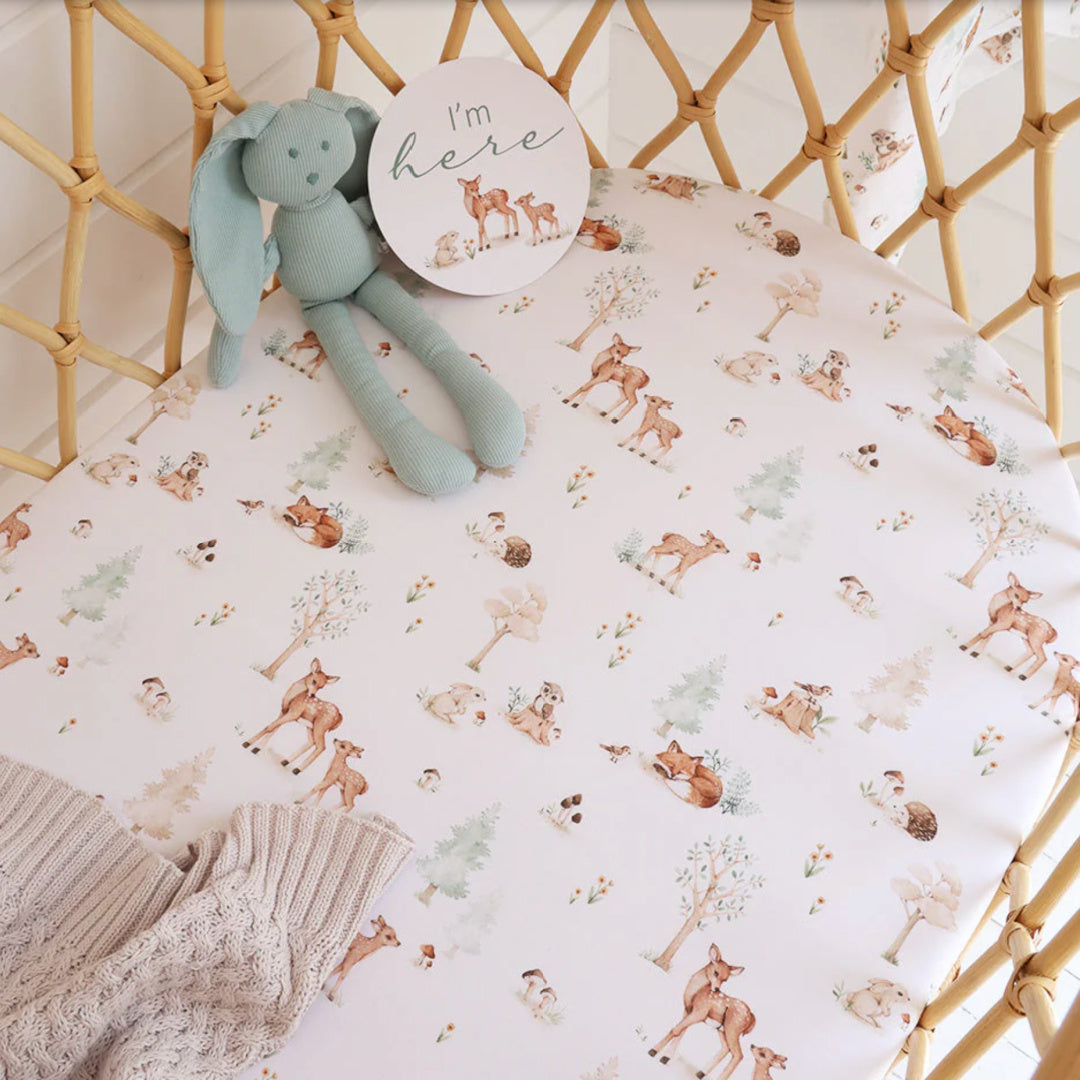 SNUGGLE HUNNY ORGANIC FITTED BASSINET SHEET / CHANGE PAD COVER - WOODLAND TALES