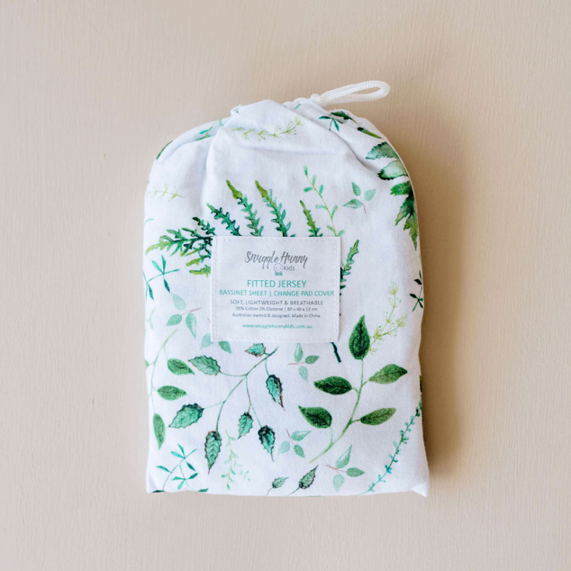 SNUGGLE HUNNY ORGANIC FITTED BASSINET SHEET / CHANGE PAD COVER - ENCHANTED