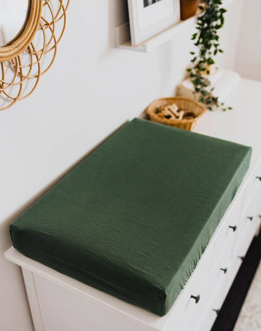 SNUGGLE HUNNY ORGANIC FITTED BASSINET SHEET / CHANGE PAD COVER - OLIVE