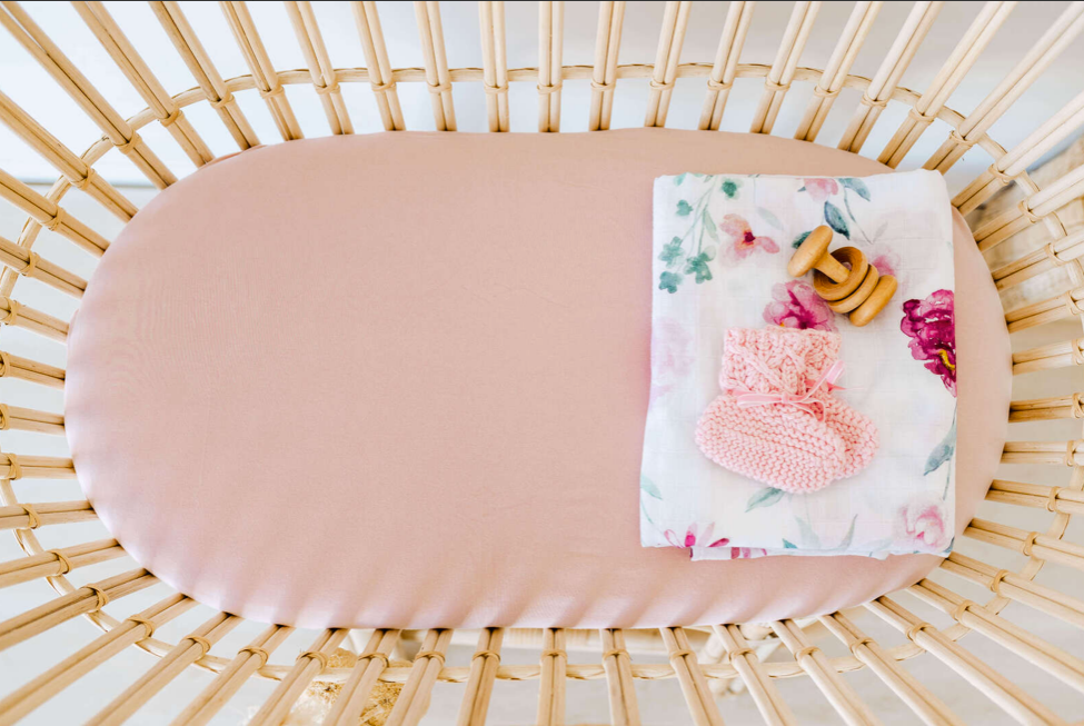 SNUGGLE HUNNY ORGANIC FITTED BASSINET SHEET / CHANGE PAD COVER - LULLABY PINK