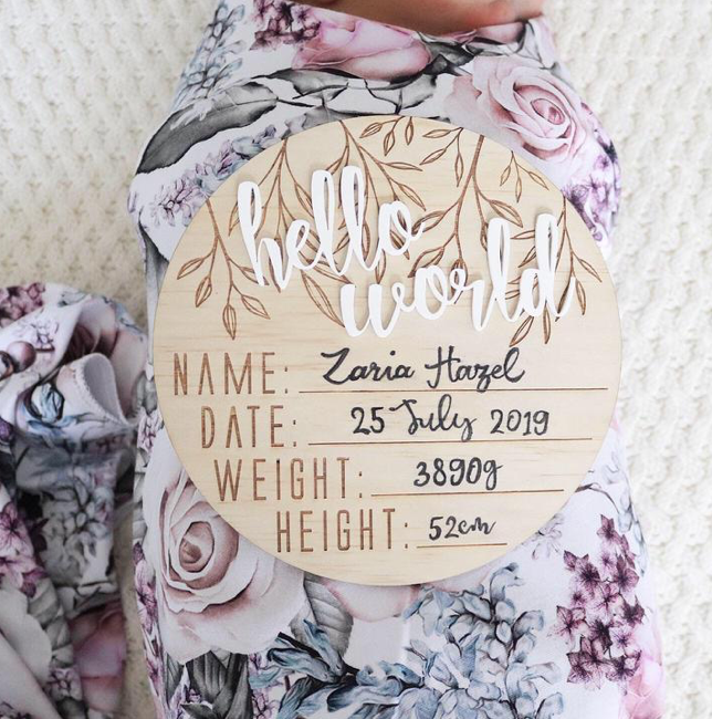 HELLO FERN WOODEN &amp; ACRYLIC BIRTH ANNOUNCEMENT DISC - HELLO WORLD