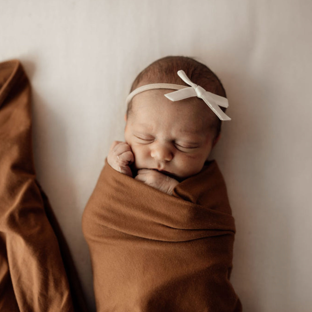 SNUGGLE HUNNY ORGANIC JERSEY WRAP AND BEANIE SET - BRONZE