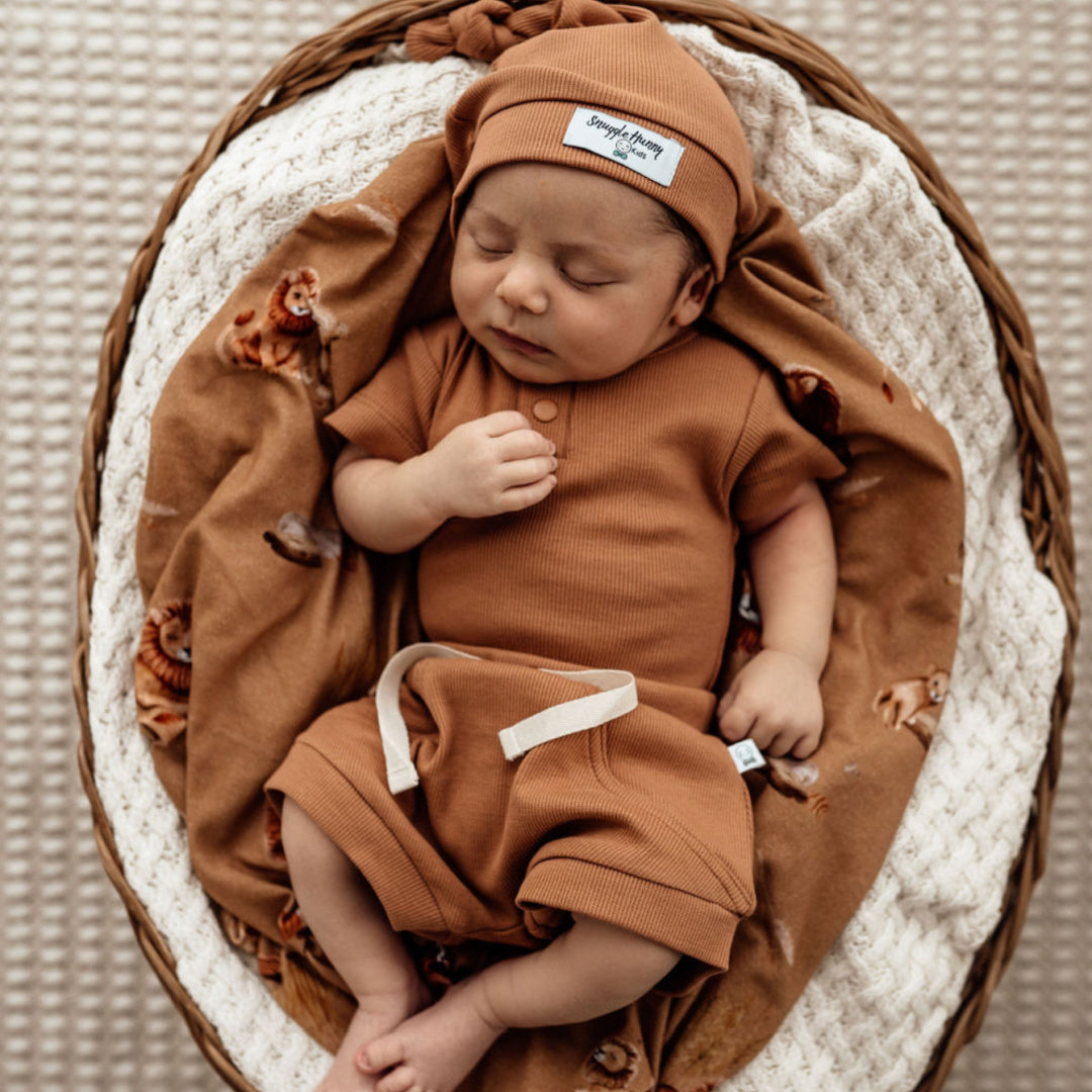 SNUGGLE HUNNY ORGANIC BABY SHORTS - CHESTNUT