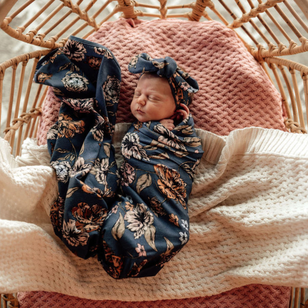 SNUGGLE HUNNY ORGANIC JERSEY WRAP AND TOPKNOT SET - BELLE