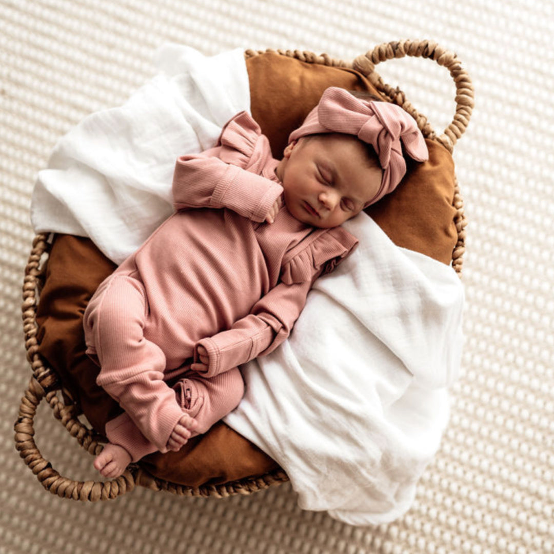 SNUGGLE HUNNY ORGANIC RIBBED TOPKNOT - ROSE