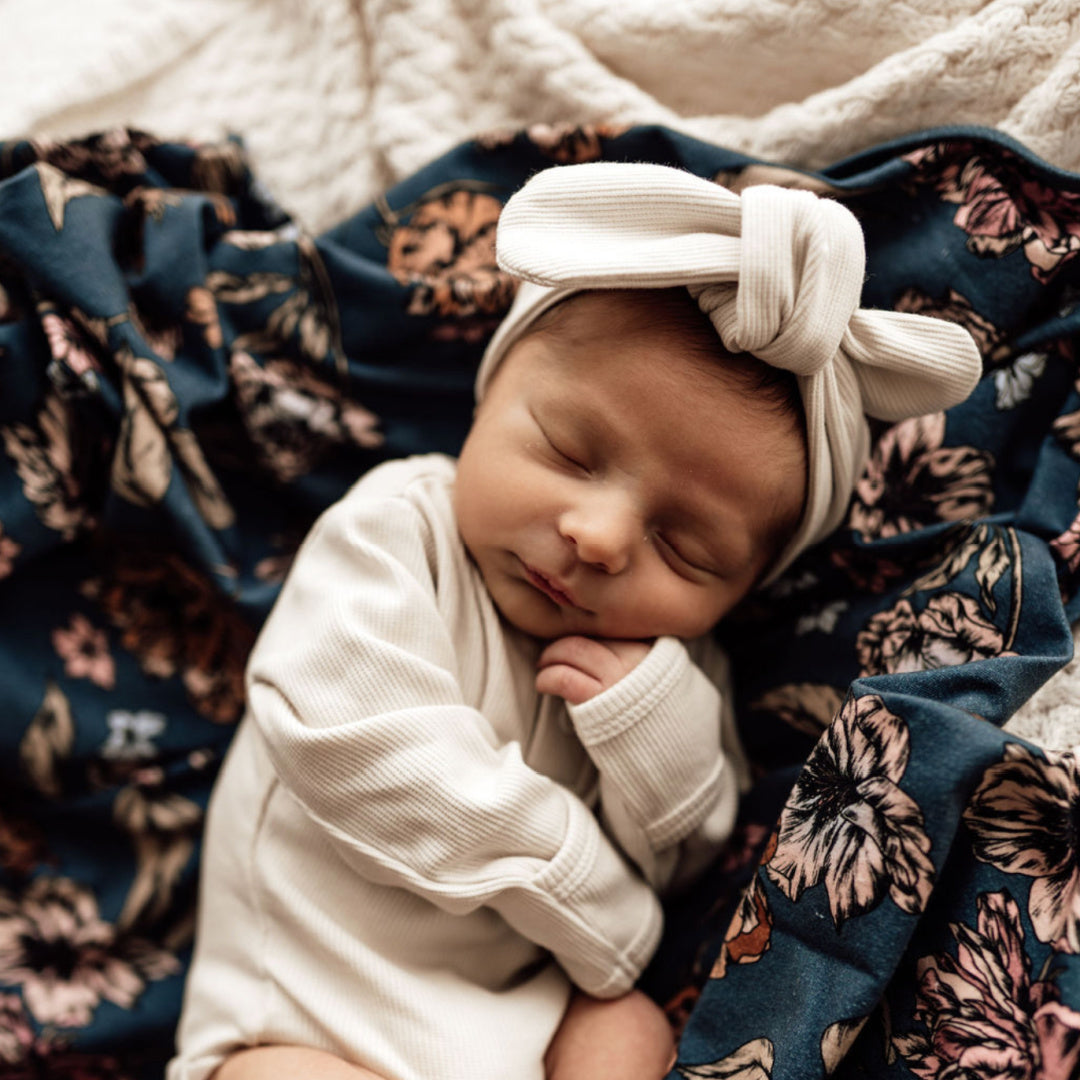 SNUGGLE HUNNY ORGANIC RIBBED TOPKNOT - HALO