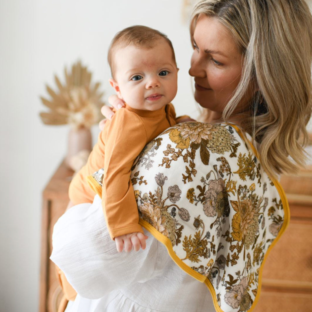 LUNA&#39;S TREASURES GOLDIE BLOOMS MUSLIN BURP CLOTH