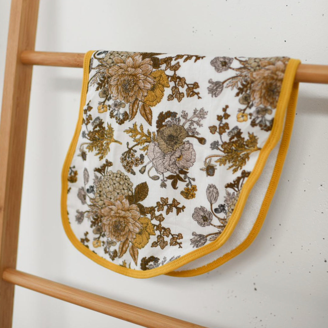 LUNA&#39;S TREASURES GOLDIE BLOOMS MUSLIN BURP CLOTH