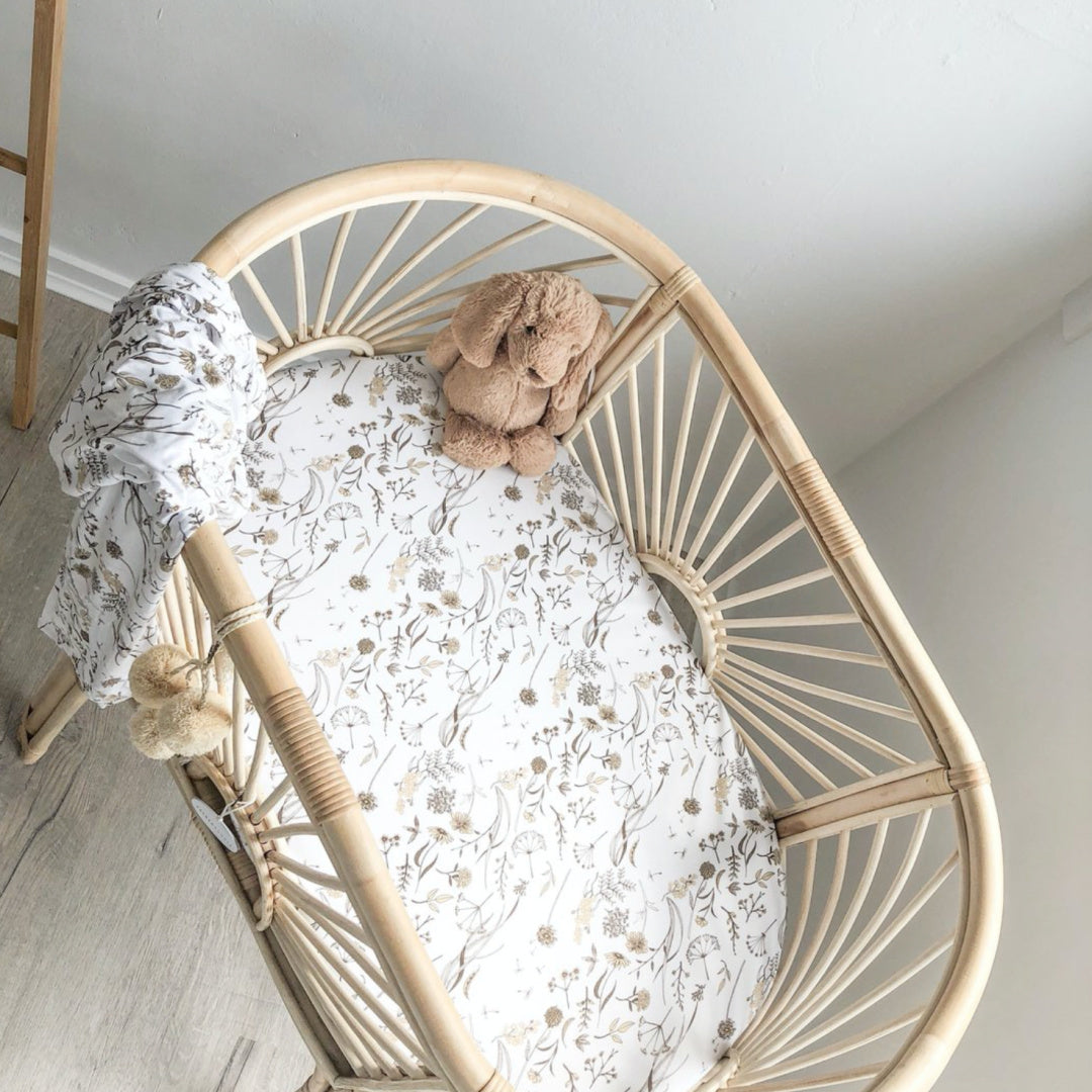 LUNA&#39;S TREASURES WILD MEADOW [NEUTRAL PETALS] BAMBOO JERSEY BASSINET SHEET