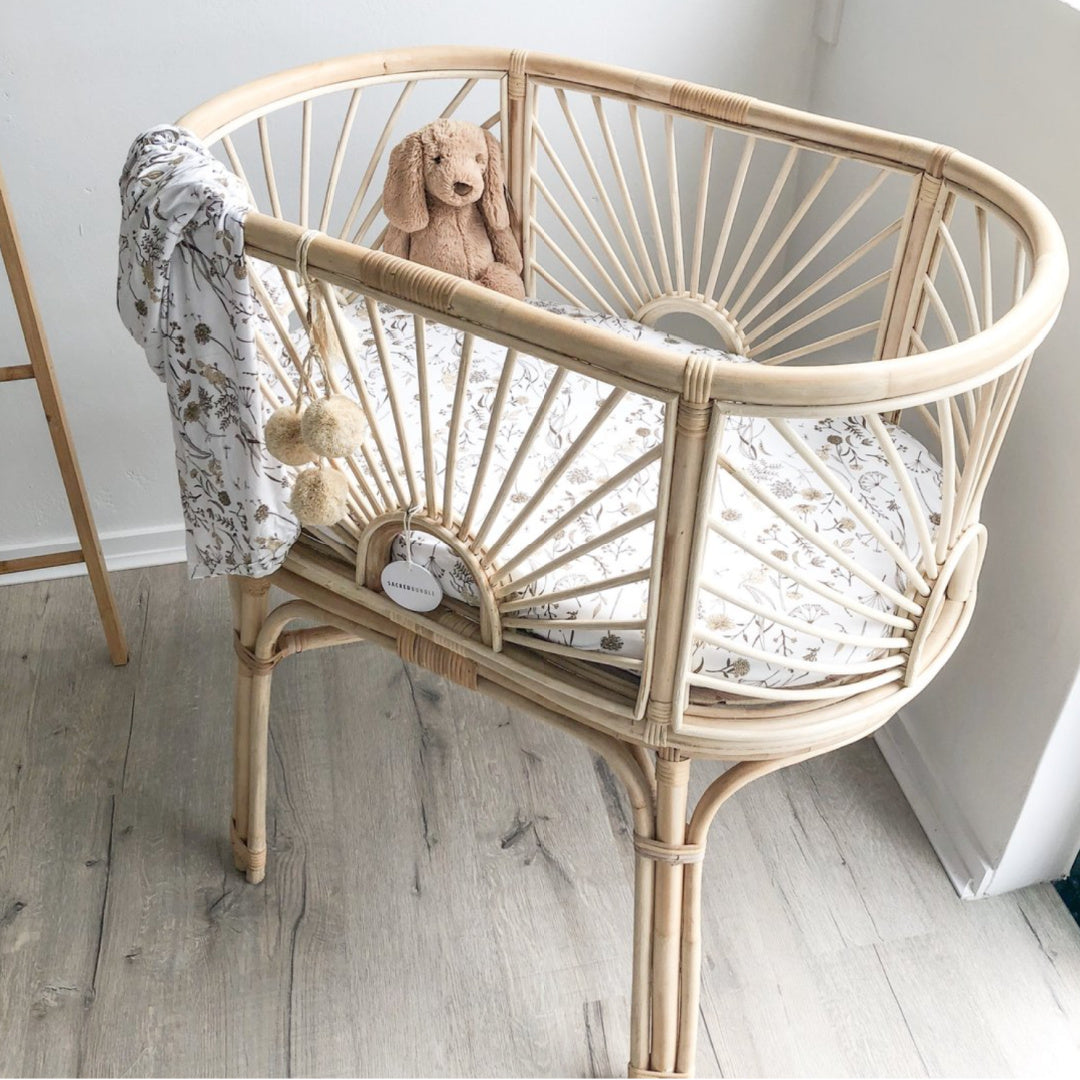 LUNA&#39;S TREASURES WILD MEADOW [NEUTRAL PETALS] BAMBOO JERSEY BASSINET SHEET