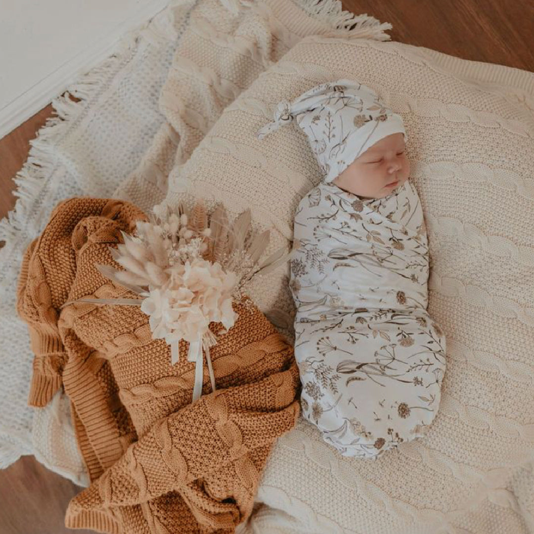 LUNA&#39;S TREASURES WILD MEADOW [NEUTRAL PETALS] KNOTTED BEANIE NEWBORN