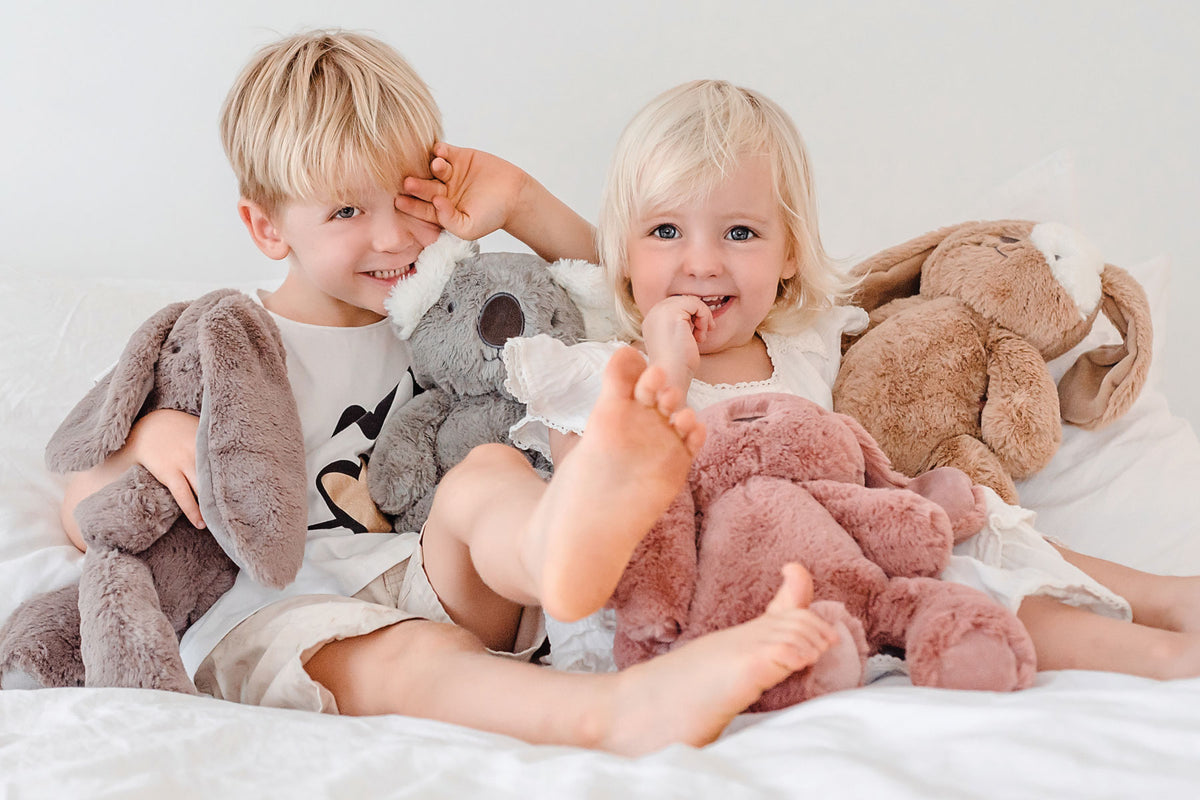 OB DESIGNS SOFT PLUSH HUGGIE - FRANKIE FOX