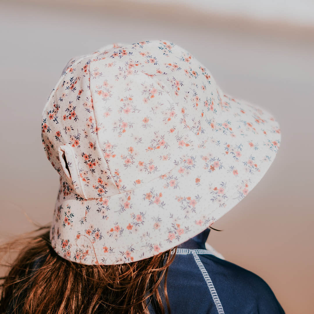 BEDHEAD KIDS UPF50+ SWIM PONYTAIL BUCKET HAT - FLORAL