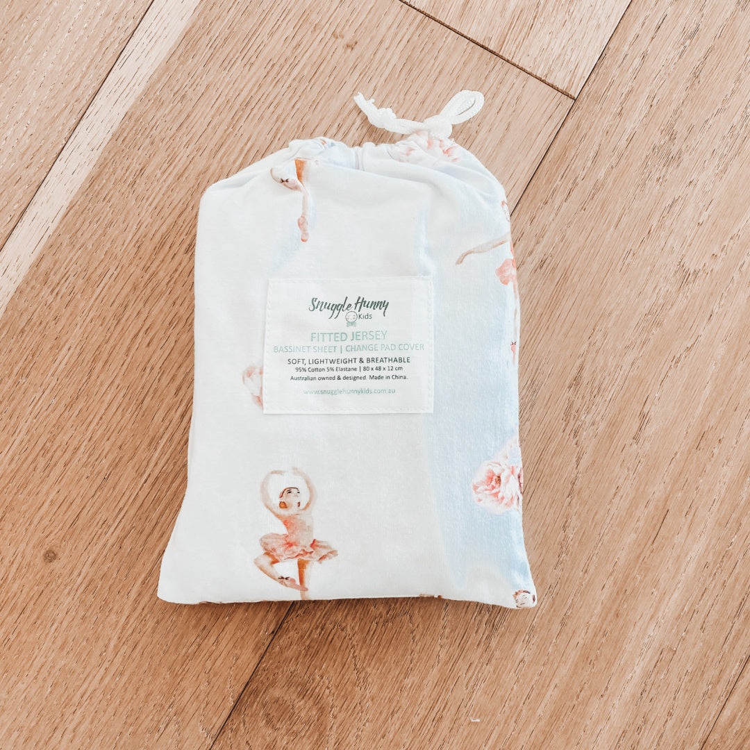 SNUGGLE HUNNY ORGANIC FITTED BASSINET SHEET / CHANGE PAD COVER - BALLERINA