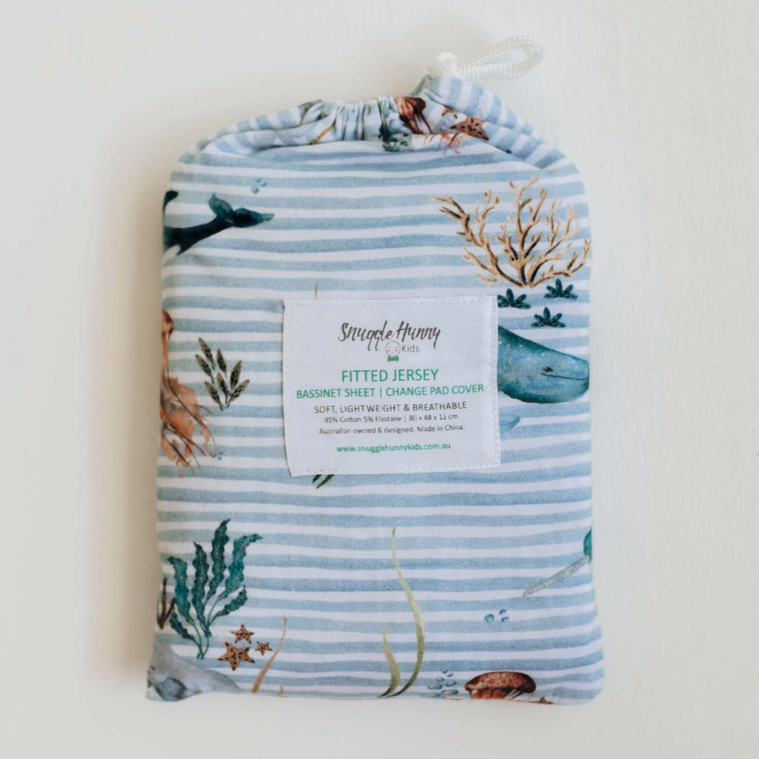 SNUGGLE HUNNY ORGANIC FITTED BASSINET SHEET / CHANGE PAD COVER - WHALE