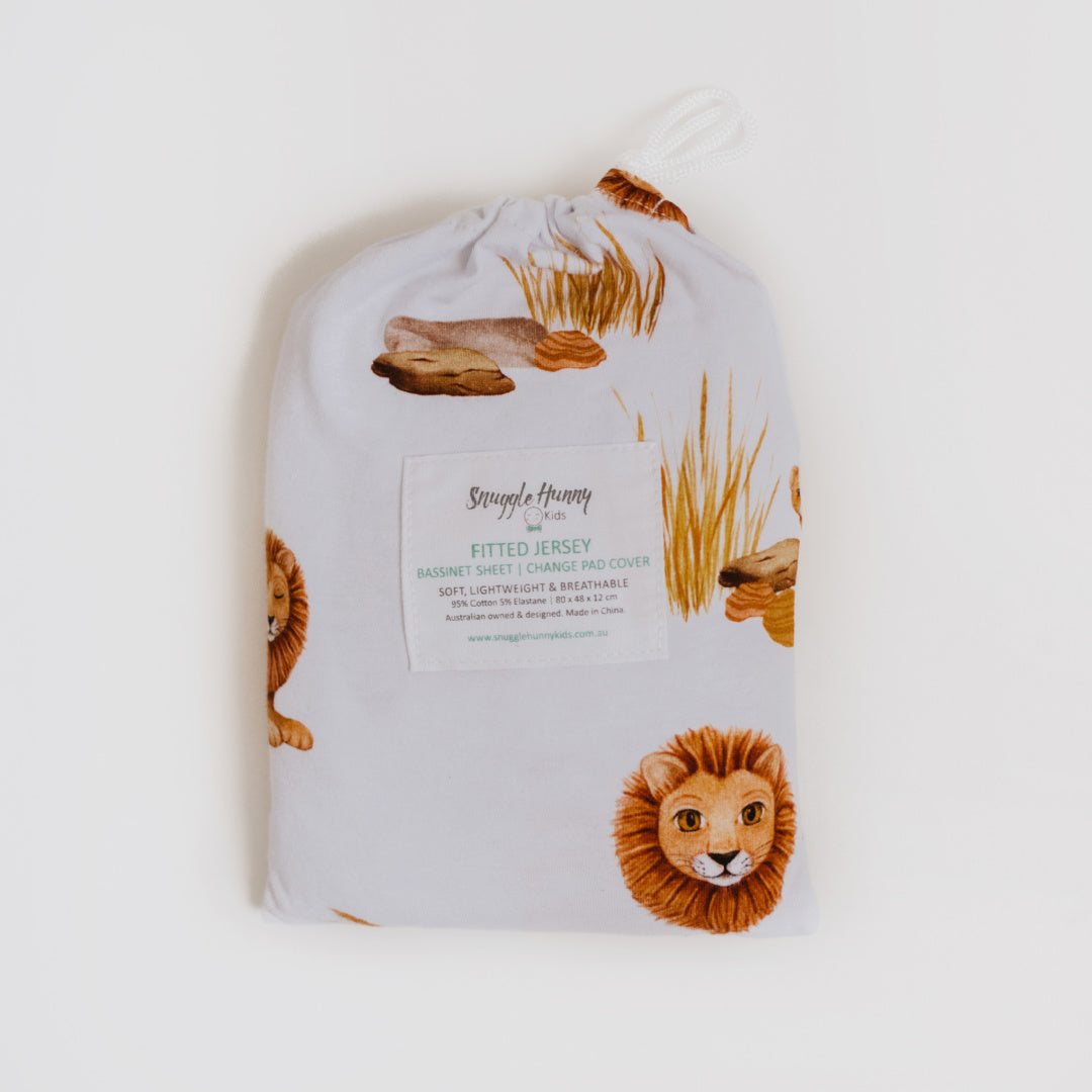 SNUGGLE HUNNY ORGANIC FITTED BASSINET SHEET / CHANGE PAD COVER - LION