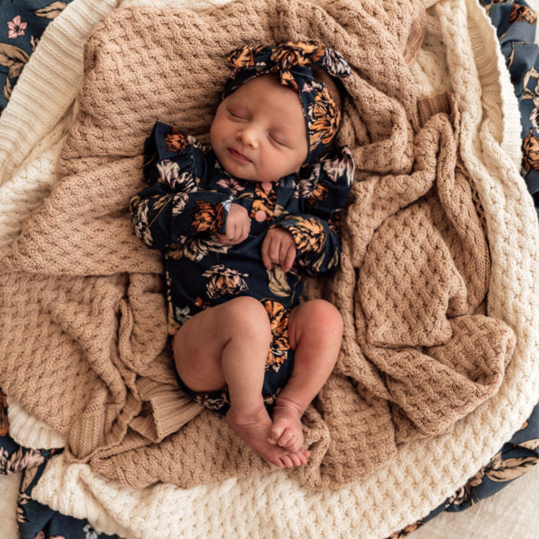 SNUGGLE HUNNY ORGANIC TOPKNOT - BELLE