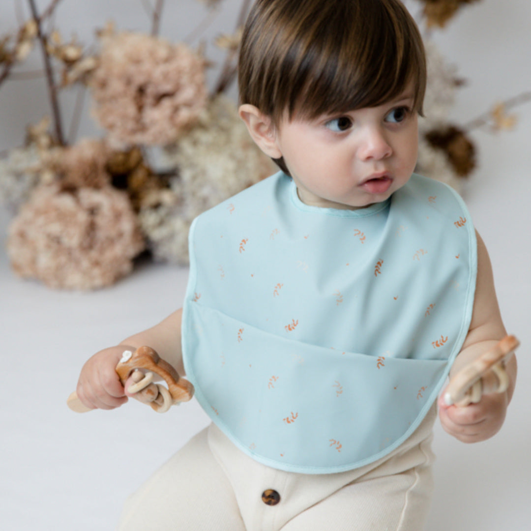 SNUGGLE HUNNY WATERPROOF BABY BIB - SPROUT