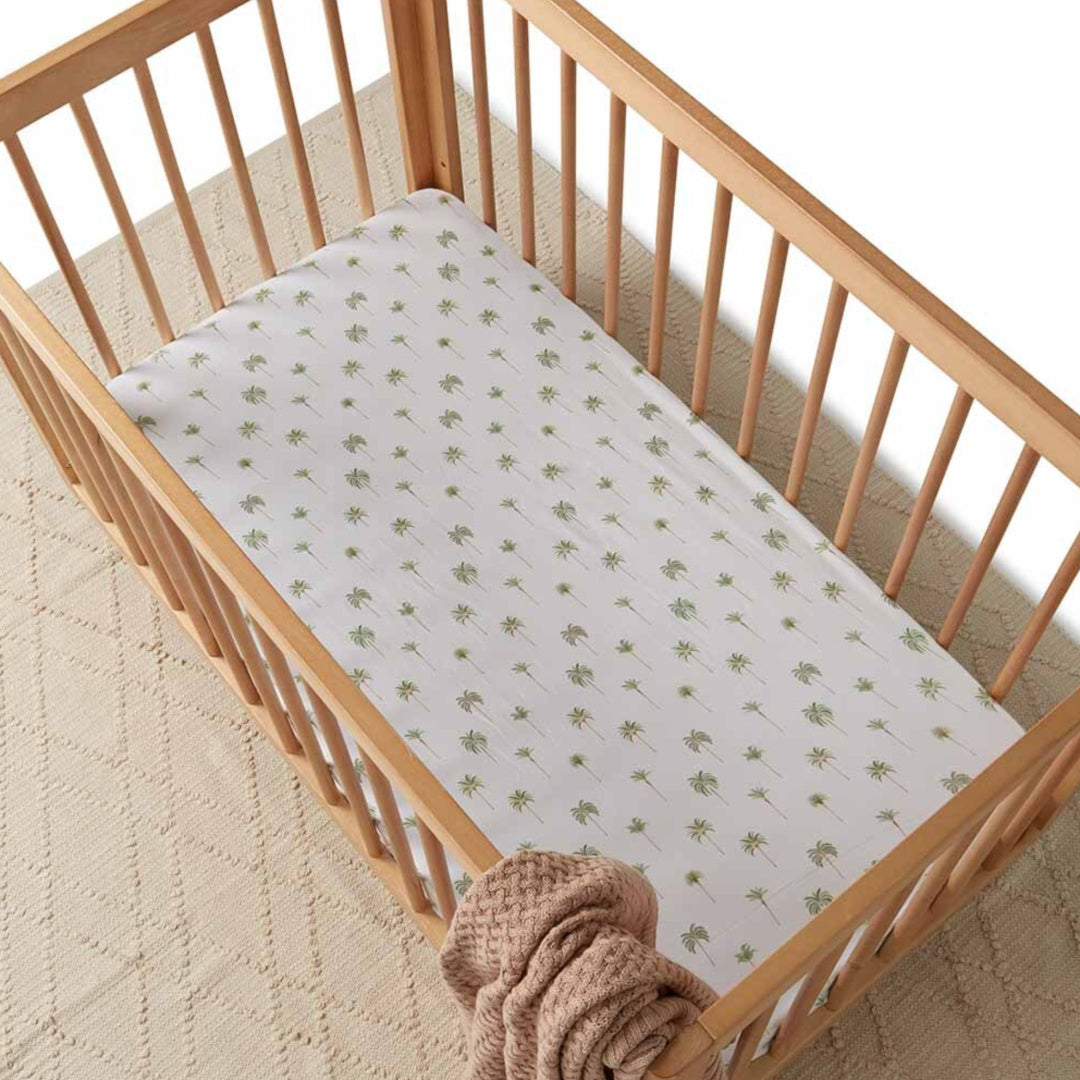 SNUGGLE HUNNY FITTED COT SHEET - GREEN PALM